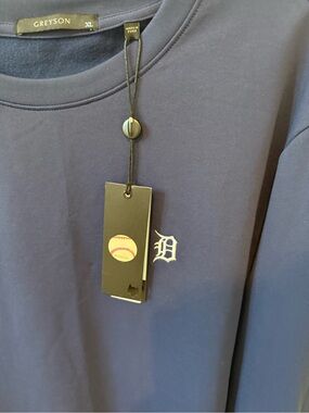 Greyson Navy Crewneck Sweatshirt with White Embroidered 'D'